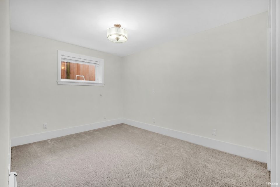 1251-clyde-avenue-ambleside-west-vancouver-33 at 1251 Clyde Avenue, Ambleside, West Vancouver