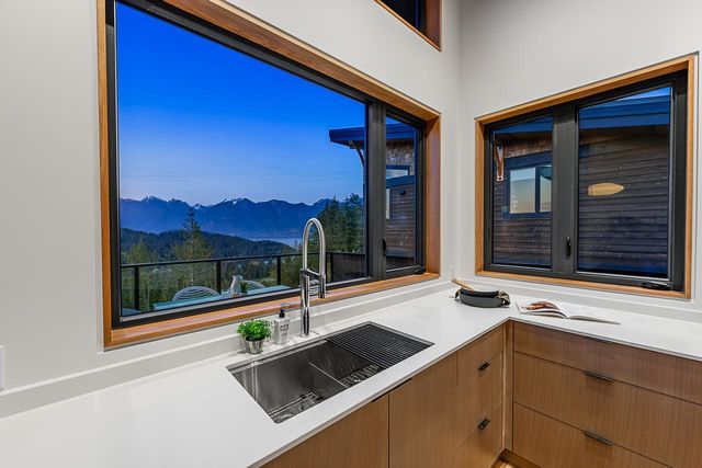 885-rivendell-drive-bowen-island-bowen-island-09 at 885 Rivendell Drive, Bowen Island