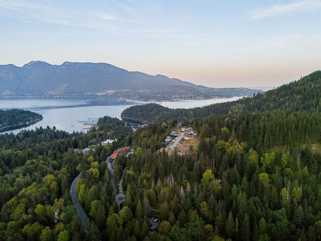 885-rivendell-drive-bowen-island-bowen-island-30 at 885 Rivendell Drive, Bowen Island