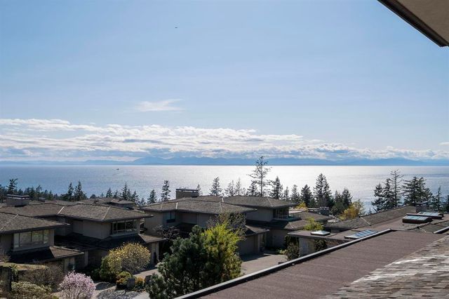 263105333-d0ad77ba-dc60-461b-8194-4732f8bd3bf1 at 4987 Meadfeild Wynd, Caulfeild, West Vancouver