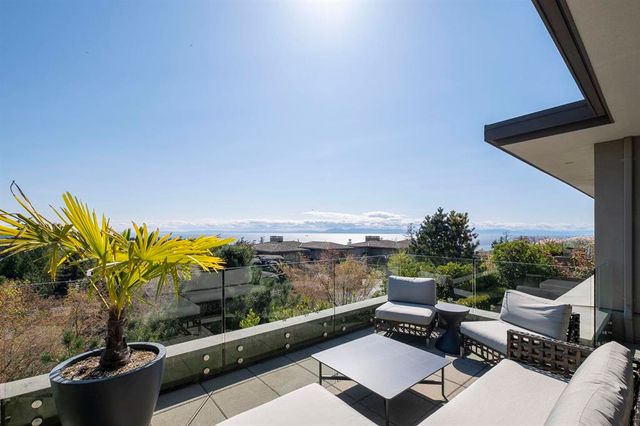 263105333-f9ac6a8a-6404-4c2e-9bc4-471e3b745949 at 4987 Meadfeild Wynd, Caulfeild, West Vancouver