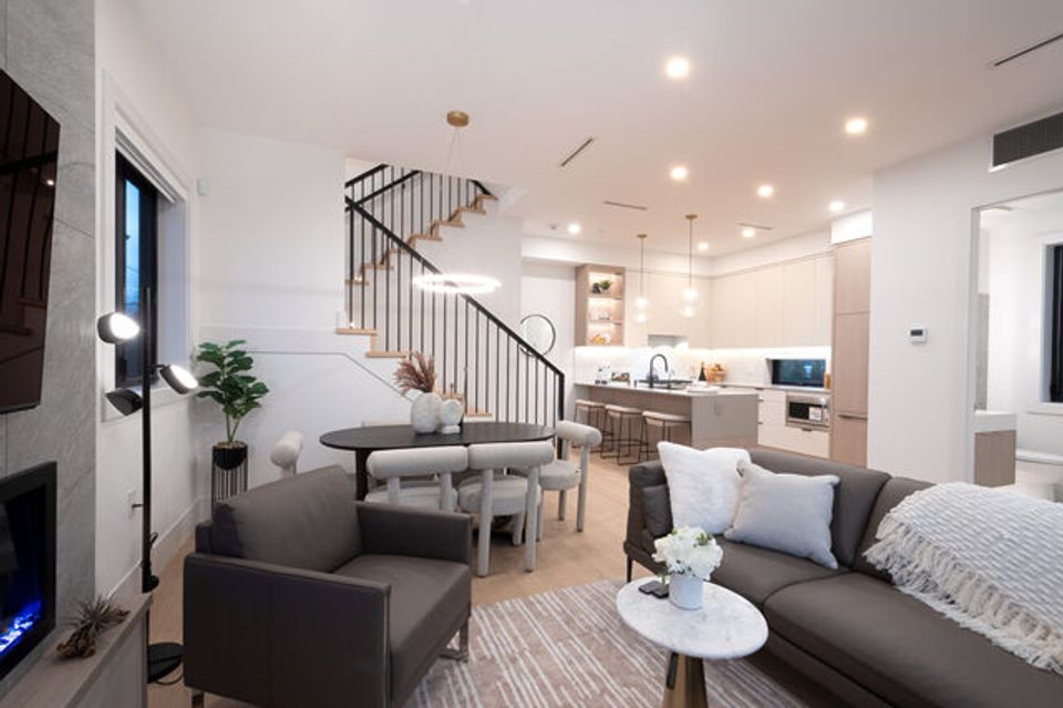 009 at 2493 Eton Street, Hastings Sunrise, Vancouver East