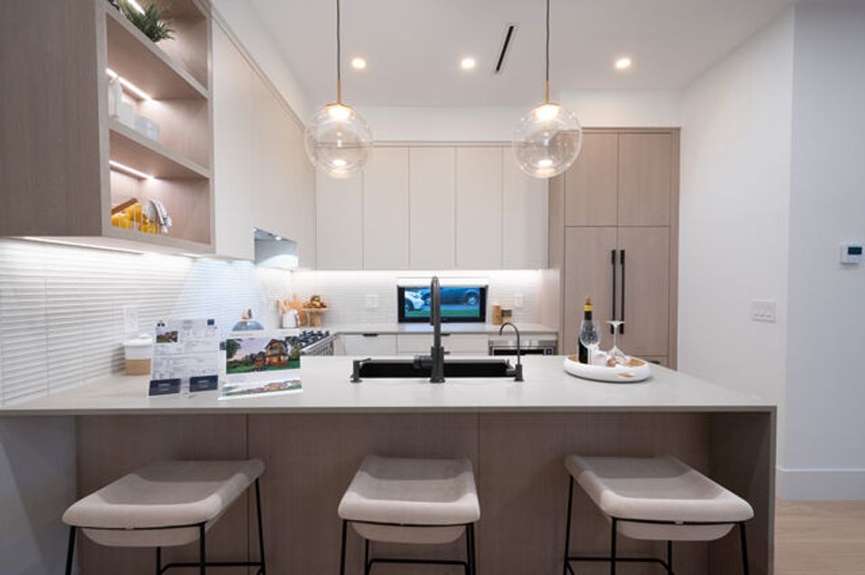 016 at 2493 Eton Street, Hastings Sunrise, Vancouver East