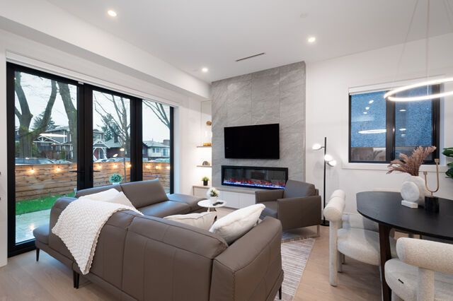 006 at 2493 Eton Street, Hastings Sunrise, Vancouver East