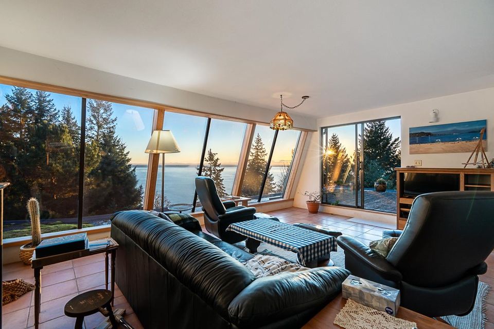 5970-condor-place-eagleridge-west-vancouver-05 at 5970 Condor Place, Eagleridge, West Vancouver