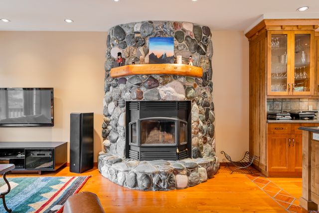 10-21-snowy-creek-10 at 21 - 4501 Blackcomb Way, Whistler Village, Whistler