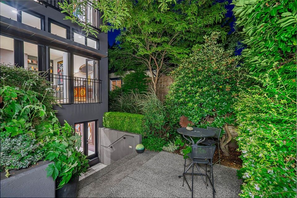 955-20th-street-ambleside-west-vancouver-28 at 955 20th Street, Ambleside, West Vancouver