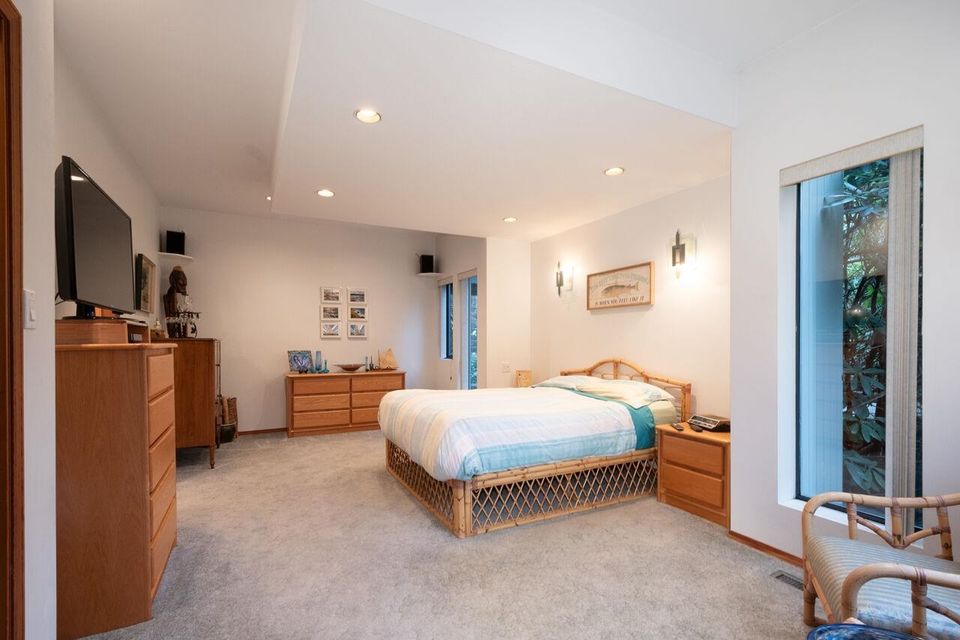 1605-lockehaven-road-deep-cove-north-vancouver-17 at 1605 Lockehaven Road, Deep Cove, North Vancouver