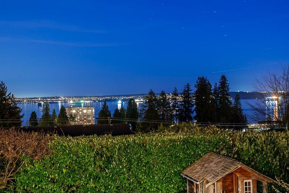 2374-nelson-avenue-dundarave-west-vancouver-28 at 2374 Nelson Avenue, Dundarave, West Vancouver