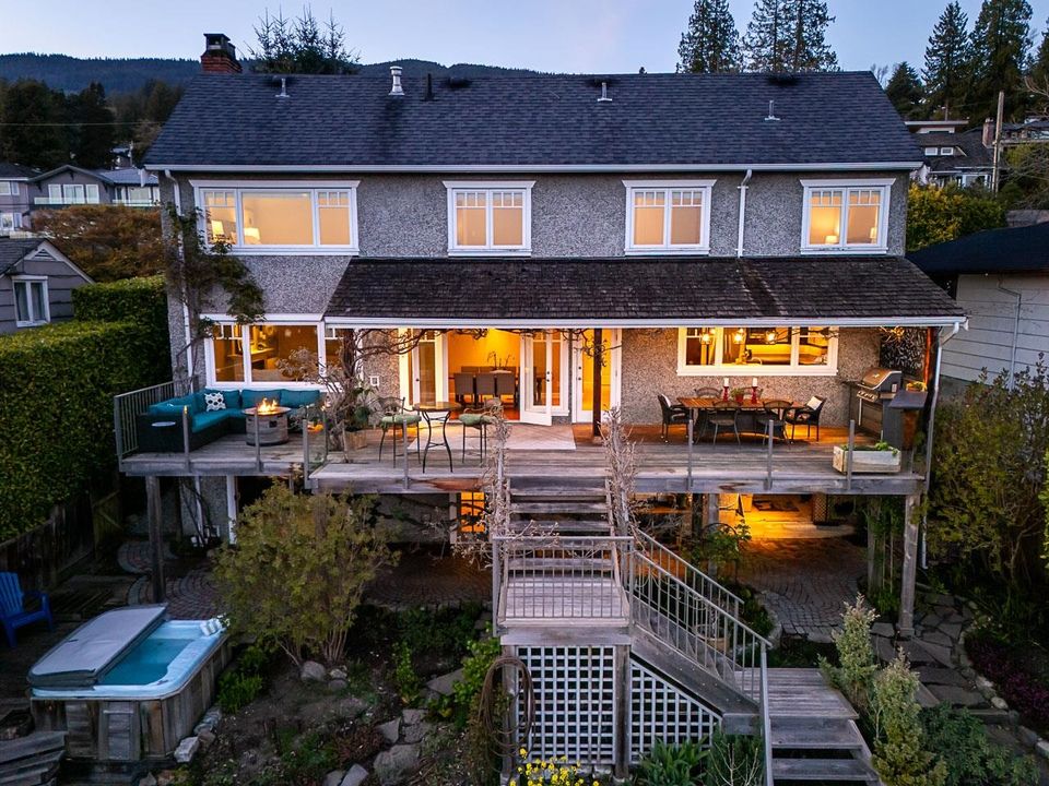 2374-nelson-avenue-dundarave-west-vancouver-36 at 2374 Nelson Avenue, Dundarave, West Vancouver
