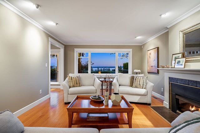 2374-nelson-avenue-dundarave-west-vancouver-04 at 2374 Nelson Avenue, Dundarave, West Vancouver