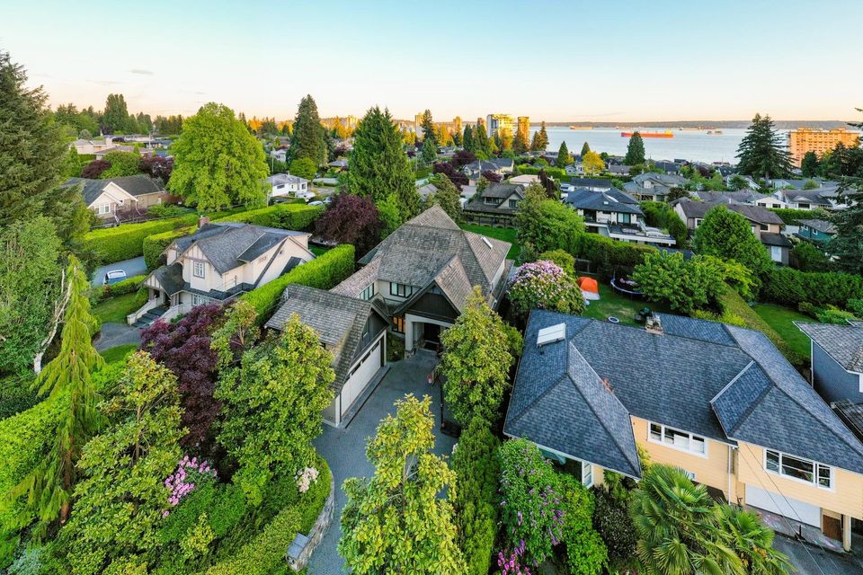 2312-kings-avenue-dundarave-west-vancouver-28 at 2312 Kings Avenue, Dundarave, West Vancouver