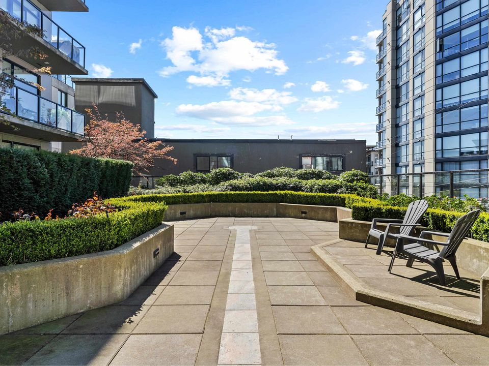 105-w-2nd-street-lower-lonsdale-north-vancouver-31 at 305 - 105 W 2nd Street, Lower Lonsdale, North Vancouver