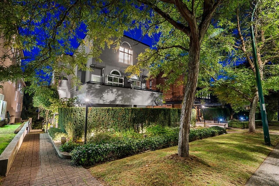 2445-w-1st-avenue-kitsilano-vancouver-west-25 at 2445 W 1st Avenue, Kitsilano, Vancouver West
