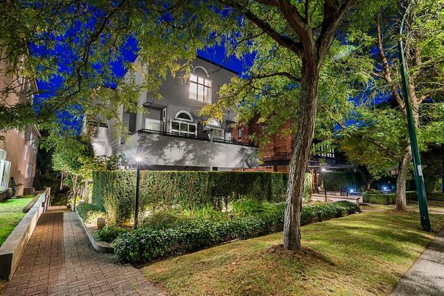 2445-w-1st-avenue-kitsilano-vancouver-west-25 at 2445 W 1st Avenue, Kitsilano, Vancouver West