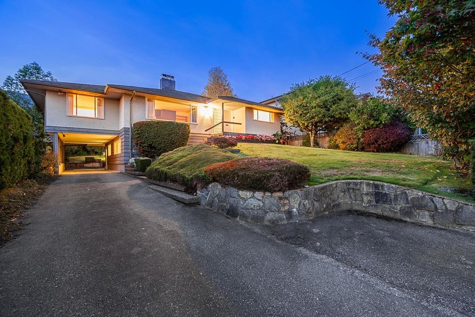 2265-inglewood-avenue-dundarave-west-vancouver-01 at 2265 Inglewood Avenue, Dundarave, West Vancouver