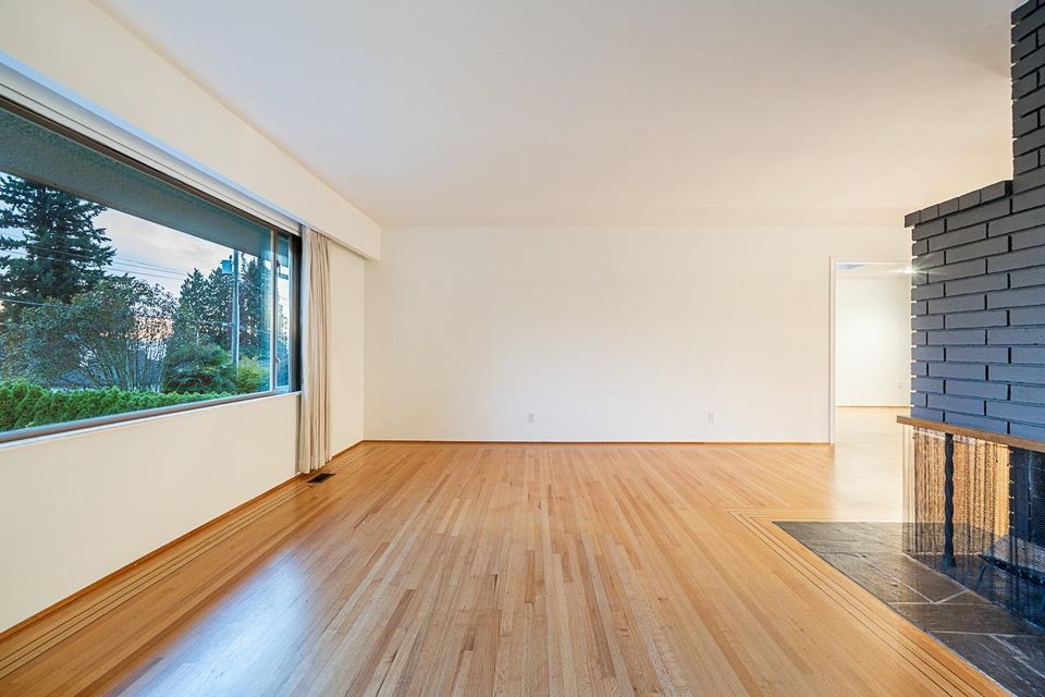 2265-inglewood-avenue-dundarave-west-vancouver-04 at 2265 Inglewood Avenue, Dundarave, West Vancouver