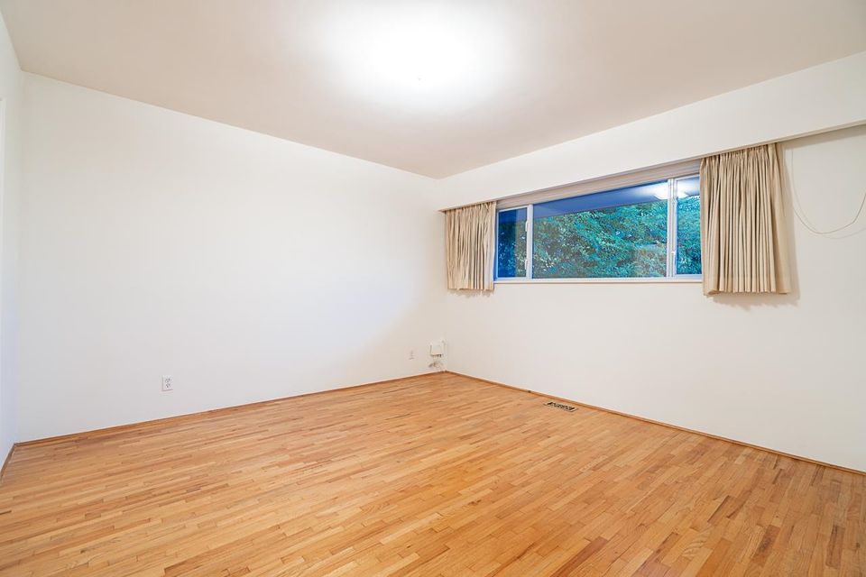 2265-inglewood-avenue-dundarave-west-vancouver-12 at 2265 Inglewood Avenue, Dundarave, West Vancouver