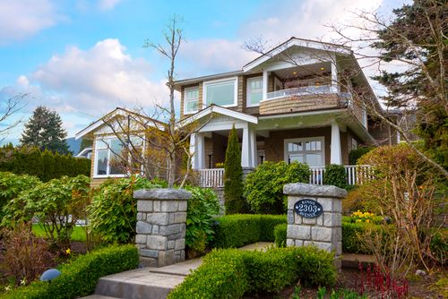 001 at 2303 Kings Avenue, Dundarave, West Vancouver 001 at 2303 Kings Avenue, Dundarave, West Vancouver