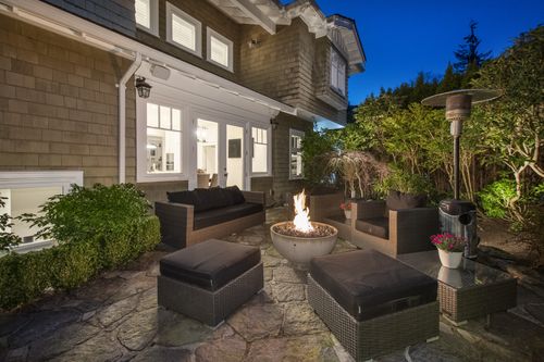 005 at 2303 Kings Avenue, Dundarave, West Vancouver 005 at 2303 Kings Avenue, Dundarave, West Vancouver