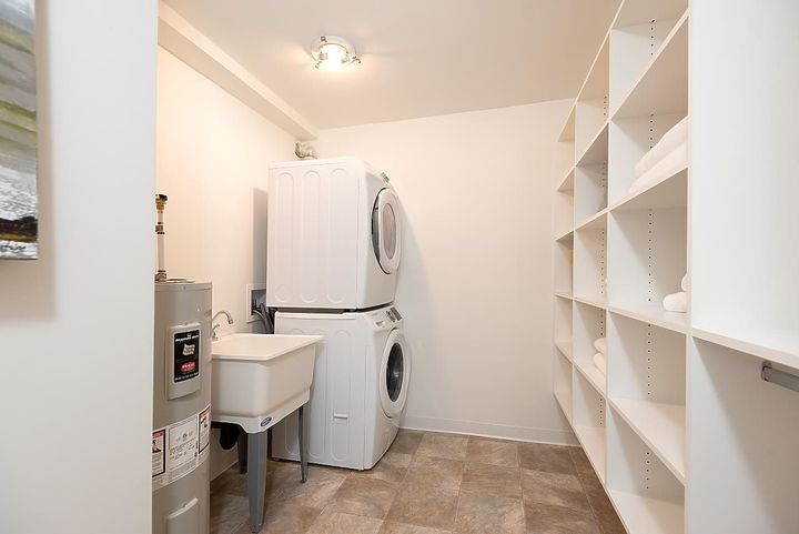 450-mountain-drive-lions-bay-west-vancouver-29 at 450 Mountain Drive, Lions Bay, West Vancouver