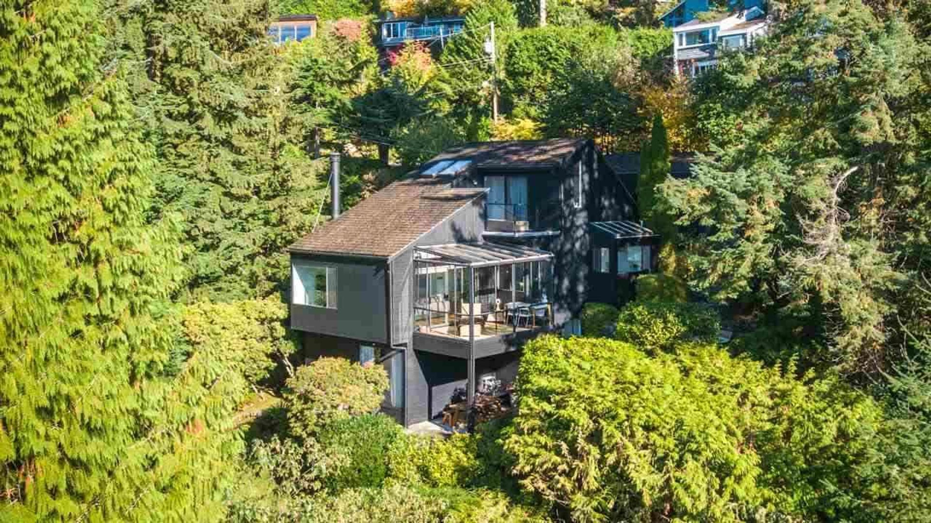 450 Mountain Drive, Lions Bay, West Vancouver  by Jason Jennings 450 Mountain Drive, Lions Bay, West Vancouver