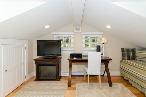 3994 at 6495 Wellington Avenue, Horseshoe Bay WV, West Vancouver 3994 at 6495 Wellington Avenue, Horseshoe Bay WV, West Vancouver