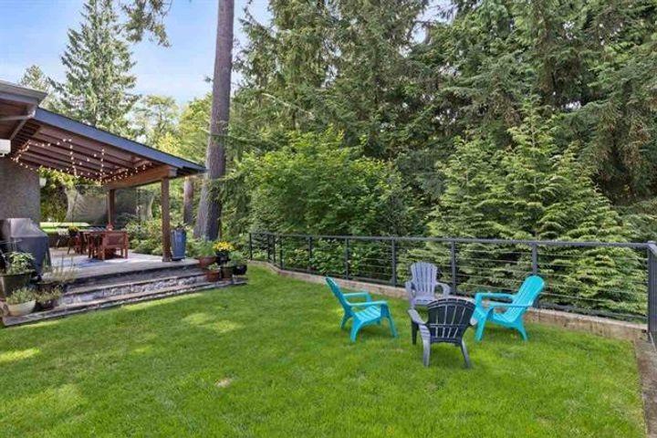 262612091-27 at 3636 Glenview Crescent, Edgemont, North Vancouver