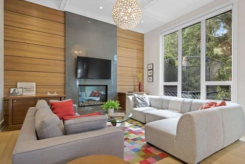 262612091-1 at 3636 Glenview Crescent, Edgemont, North Vancouver