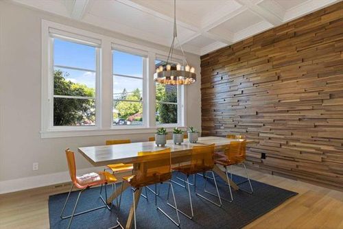 262612091-7 at 3636 Glenview Crescent, Edgemont, North Vancouver