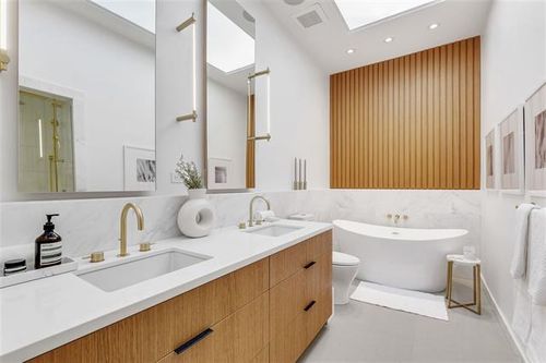 2445-w-1st-bathroom at 2445 W 1st Avenue, Kitsilano, Vancouver West 2445-w-1st-bathroom at 2445 W 1st Avenue, Kitsilano, Vancouver West