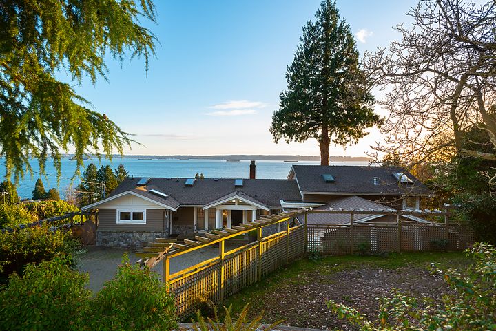 007 at 3420 Mathers Avenue, Westmount WV, West Vancouver