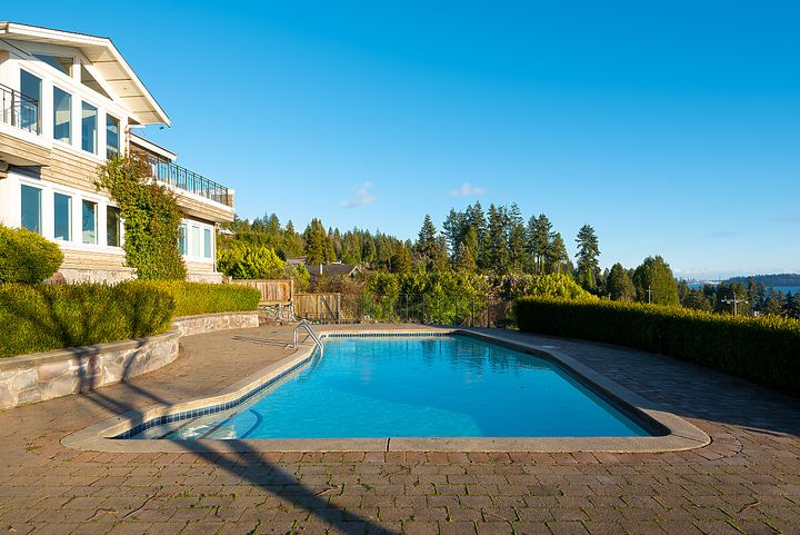 053 at 3420 Mathers Avenue, Westmount WV, West Vancouver