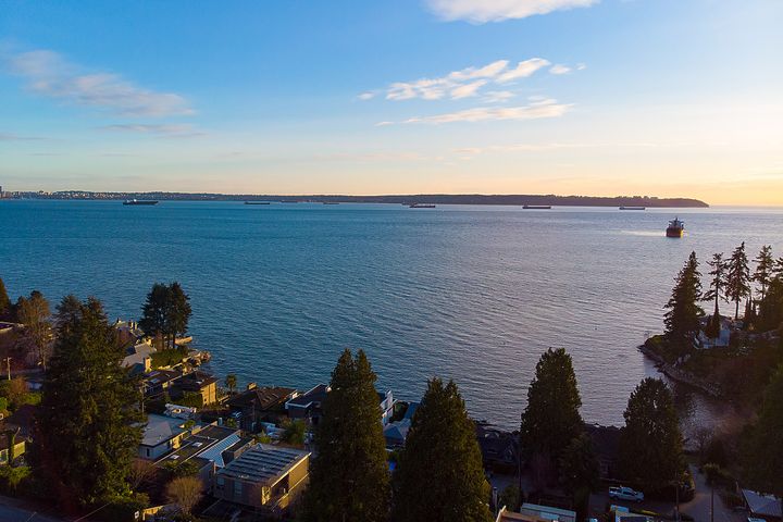 069 at 3420 Mathers Avenue, Westmount WV, West Vancouver