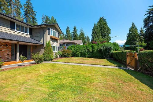 2009-boulevard-crescent-boulevard-north-vancouver-03 at 2009 Boulevard Crescent, Boulevard, North Vancouver 2009-boulevard-crescent-boulevard-north-vancouver-03 at 2009 Boulevard Crescent, Boulevard, North Vancouver