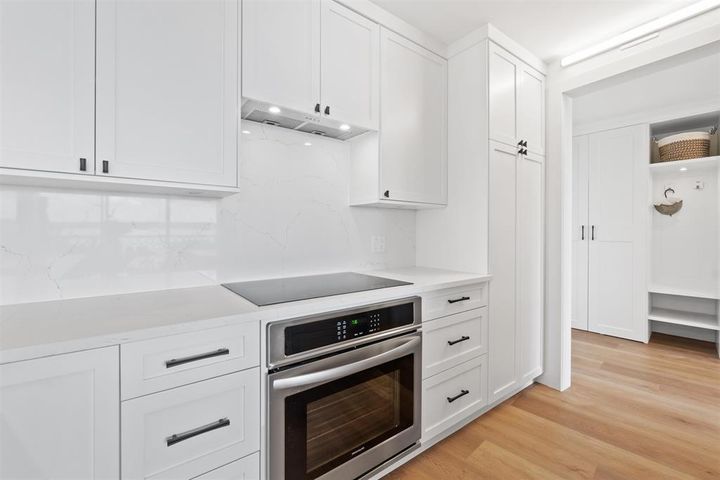 262648468-10 at 504 - 2135 Argyle Avenue, Dundarave, West Vancouver