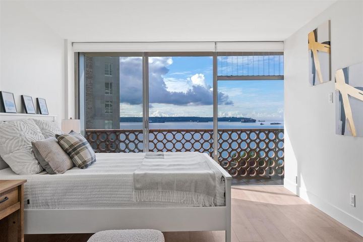 262648468-13 at 504 - 2135 Argyle Avenue, Dundarave, West Vancouver