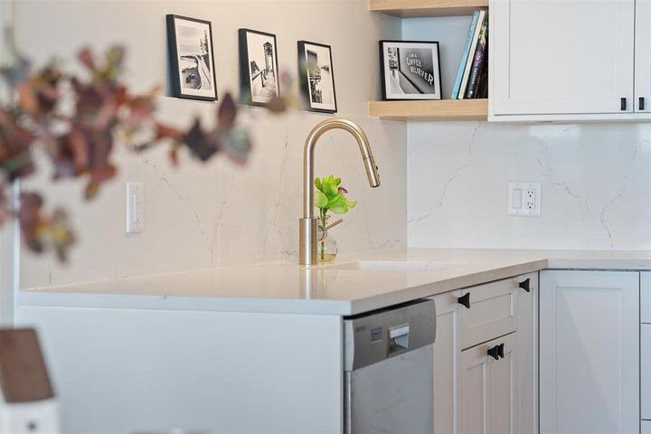 262648468-7 at 504 - 2135 Argyle Avenue, Dundarave, West Vancouver