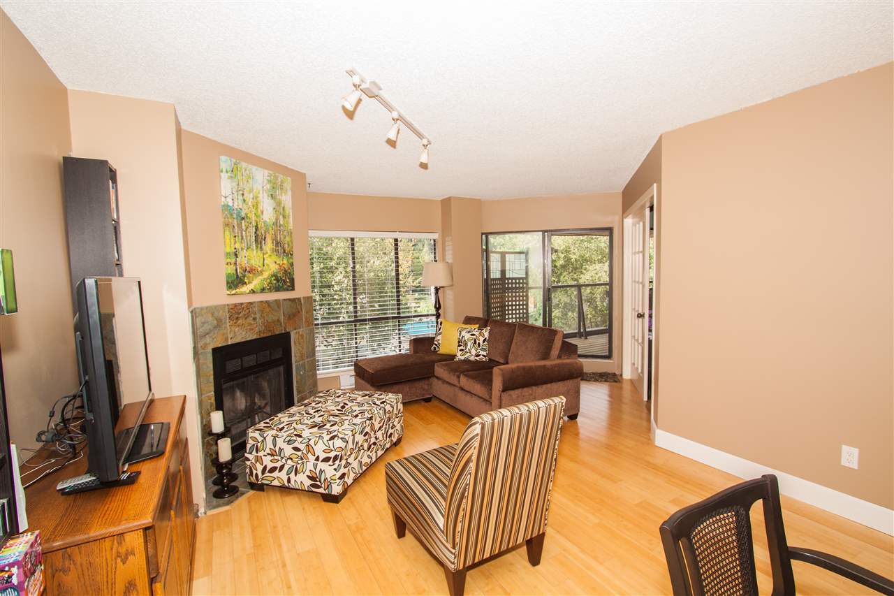 image-262108534-5.jpg at 203 - 4323  Avenue, Deep Cove, North Vancouver image-262108534-5.jpg at 203 - 4323  Avenue, Deep Cove, North Vancouver