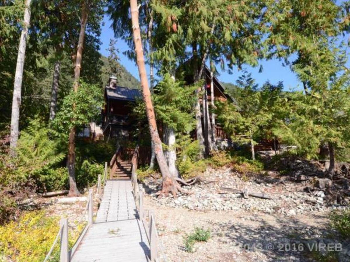 9394-Creekside-Dr---39.jpeg at 9394 Creekside Drive 9394-Creekside-Dr---39.jpeg at 9394 Creekside Drive