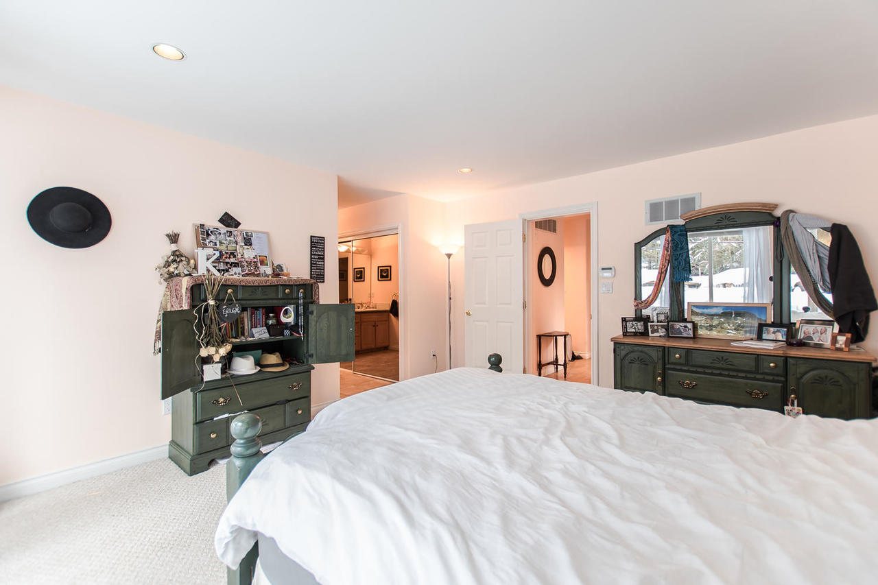 8314-Rainbow-Dr-Whistler-BC-large-023-76-Master-Bedroom-1500x1000-72dpi at 8314  Drive 8314-Rainbow-Dr-Whistler-BC-large-023-76-Master-Bedroom-1500x1000-72dpi at 8314  Drive