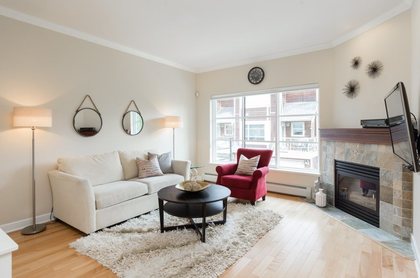 3150-sunnyhurst-road-lynn-valley-north-vancouver-03
