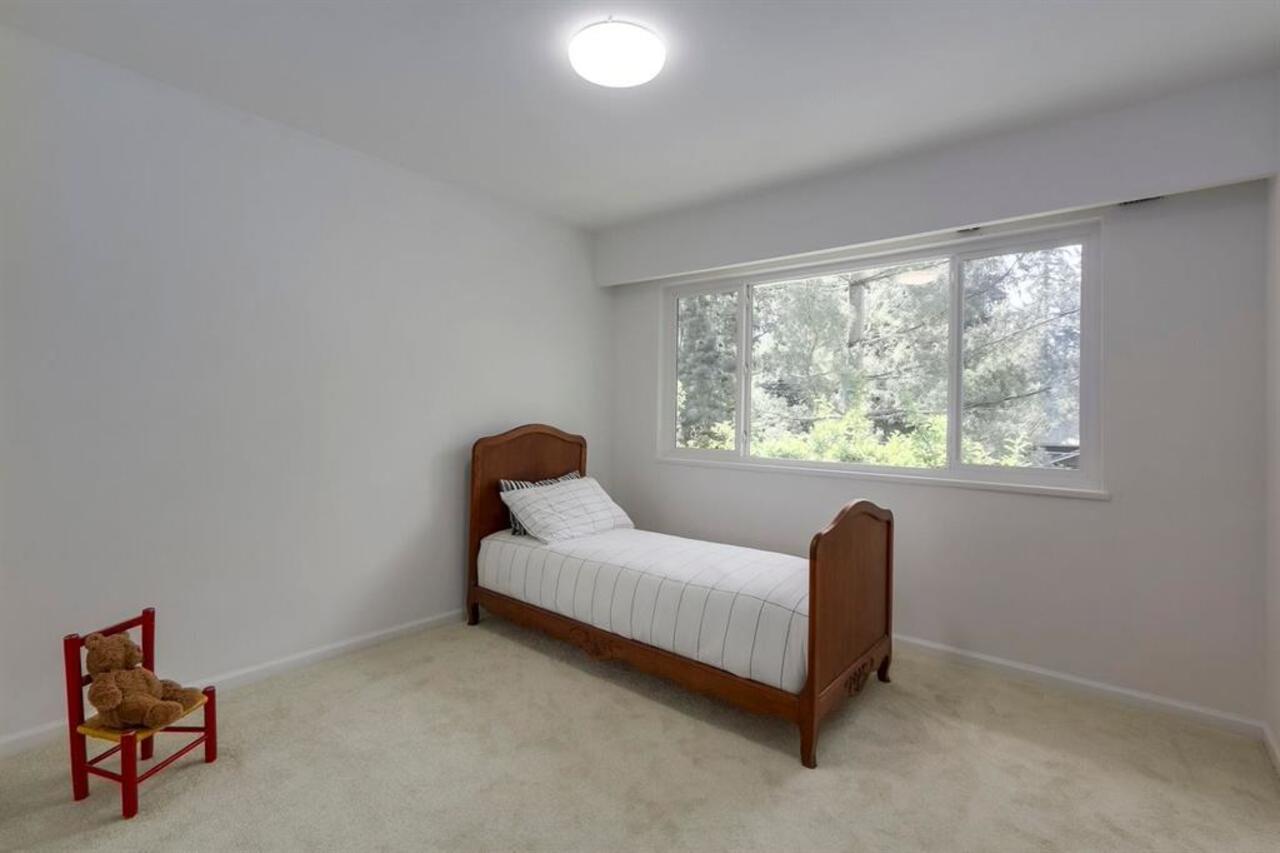 b13 at 2568 Byron Road, Blueridge NV, North Vancouver b13 at 2568 Byron Road, Blueridge NV, North Vancouver
