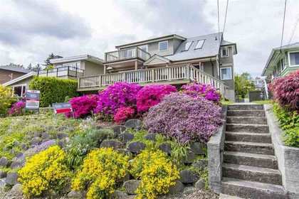 351-beachview-drive-dollarton-north-vancouver-02