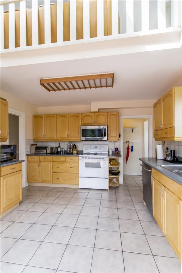 351-beachview-drive-dollarton-north-vancouver-17 at 351 Beachview Drive, Dollarton, North Vancouver 351-beachview-drive-dollarton-north-vancouver-17 at 351 Beachview Drive, Dollarton, North Vancouver