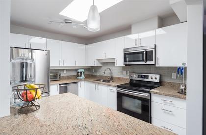 108-w-esplanade-lower-lonsdale-north-vancouver-04