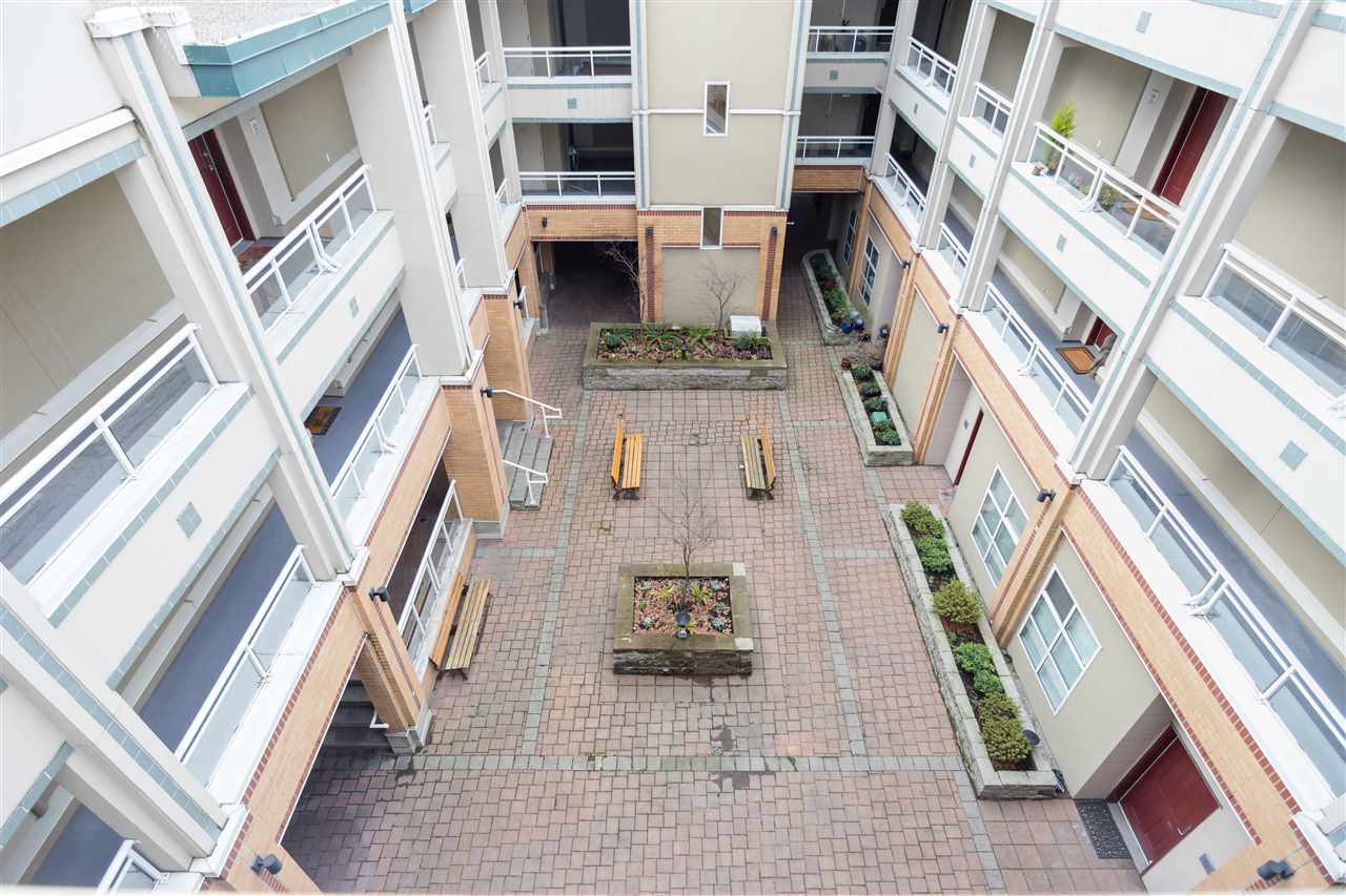 108-w-esplanade-lower-lonsdale-north-vancouver-11 at 409 - 108 W Esplanade, Lower Lonsdale, North Vancouver 108-w-esplanade-lower-lonsdale-north-vancouver-11 at 409 - 108 W Esplanade, Lower Lonsdale, North Vancouver