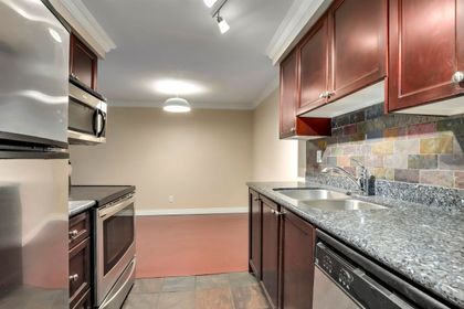 1550-barclay-street-west-end-vw-vancouver-west-05
