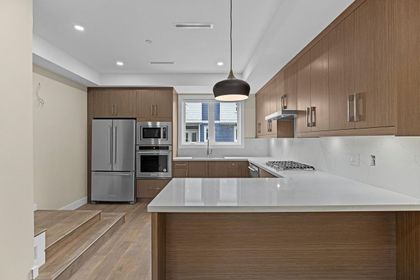 756-forsman-avenue-lynnmour-north-vancouver-01