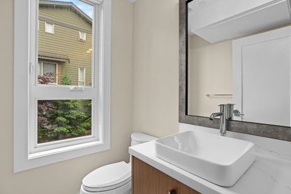 756-forsman-avenue-lynnmour-north-vancouver-05